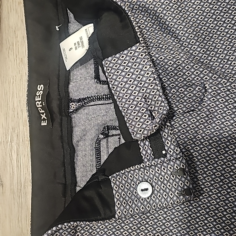 Express pants - Picture 4 of 4